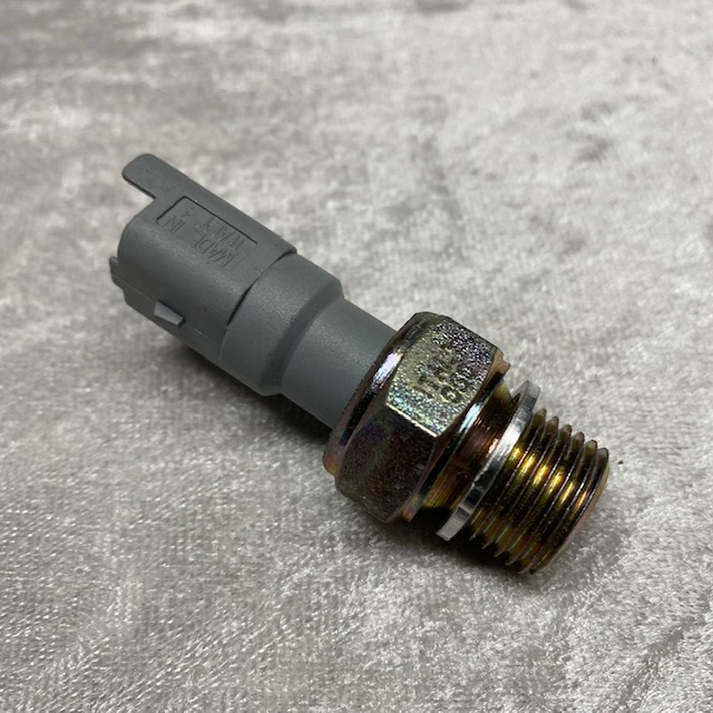 Öldruckschalter Facet 7.0130 Citroen Berlingo C1 C2 C3 NOS
